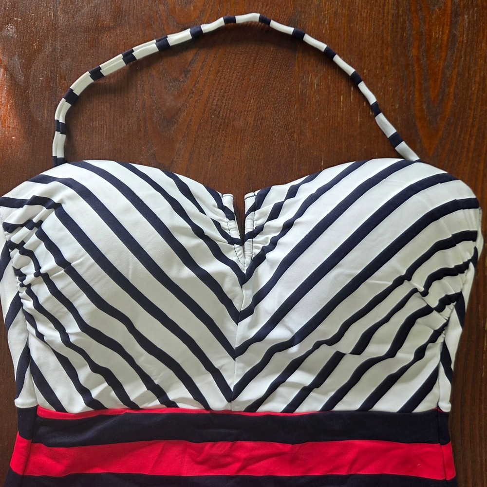 Tommy Bahama Bandeau One Piece Swimsuit Size 8 Ruched Nautical Stripe - Picture 4 of 6